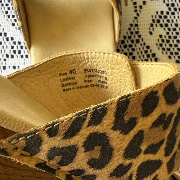 Dansko Leopard Animal Print Sandals - Brown and Tan 40 - Picture 4 of 4